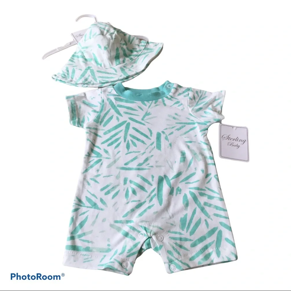 ⭐️Adorable 2 Piece Layette Set⭐️